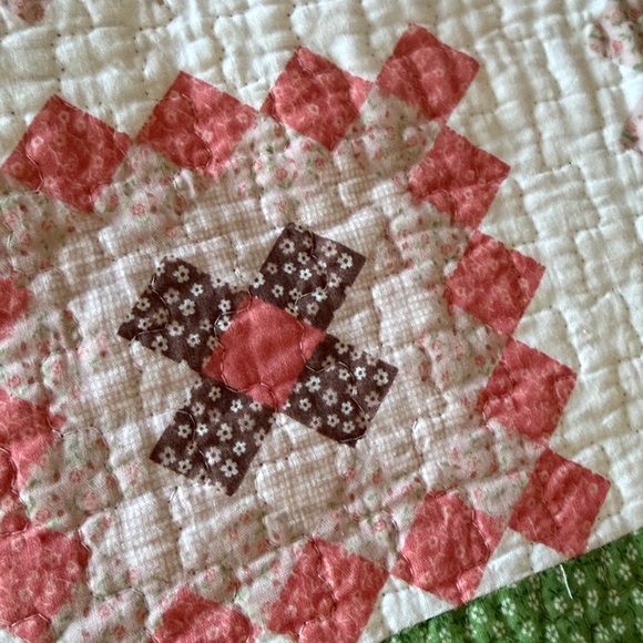 Cottagecore quilted style set of 2 large pillowshams - Picture 2 of 7